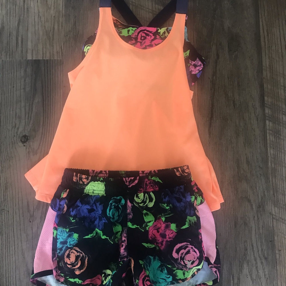 Girls Old Navy tank & shorts